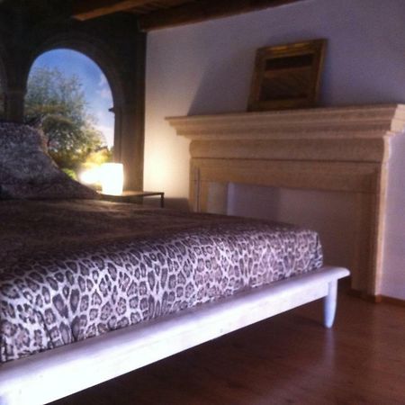 Casa Archi - Balcone Sul Fiume Appartement Verona Buitenkant foto